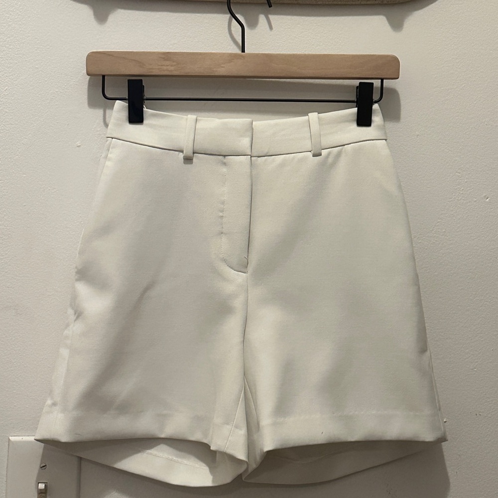 White Babaton Shorts Size 00